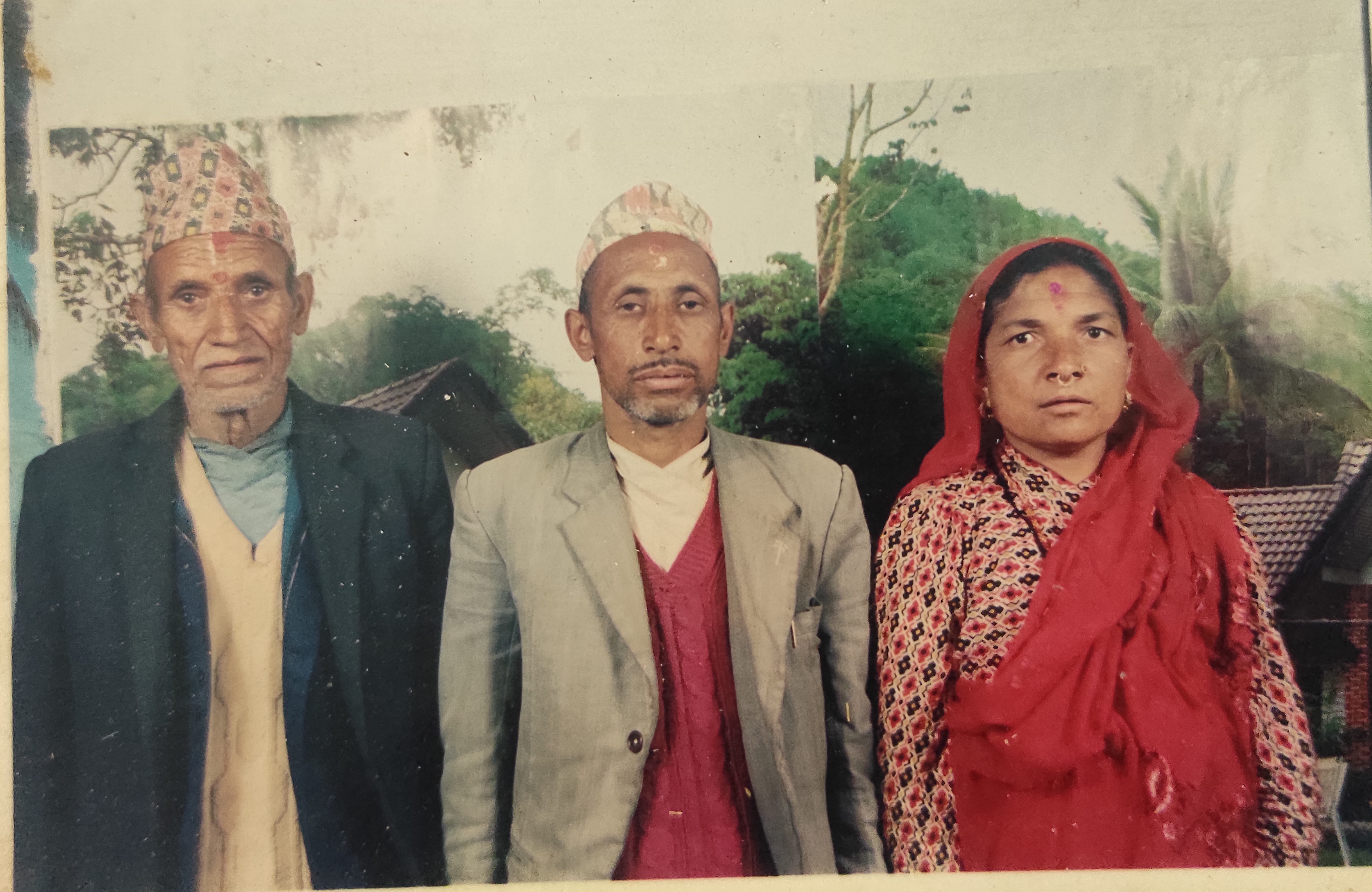 मामा र श्रीमती संग